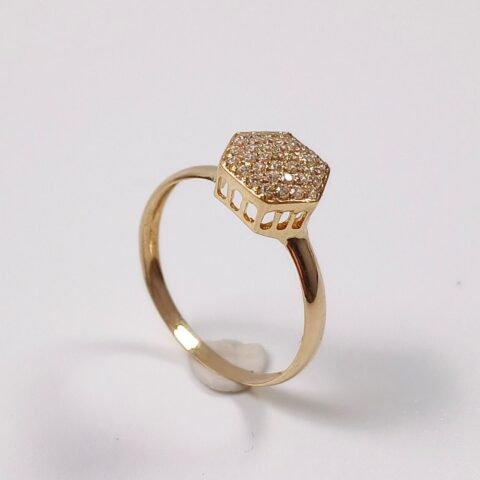 Anel Sextavado P lever em ouro 18k , com 37 pedras.
