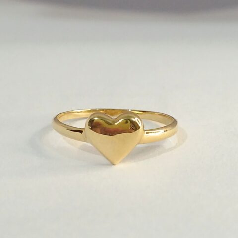 Anel Coração Chapa em ouro 18k S/P.