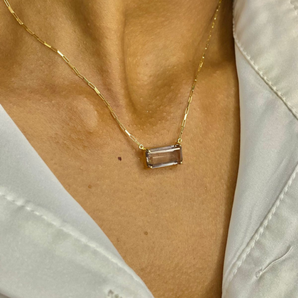 Colar Baguet Simples em ouro 18k , com 1 pedra .
