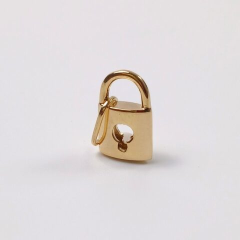 Pingente cadeado em ouro 18k ,S/P.