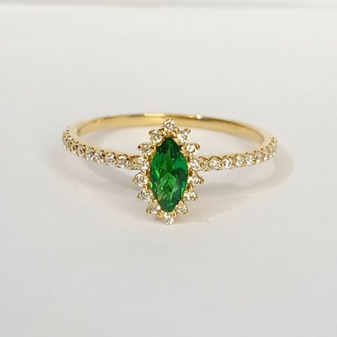 Anel Navet Samp em ouro 18k , com 37pedras.