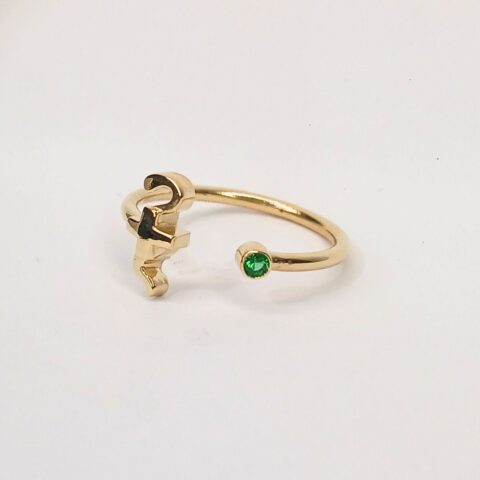 Anel Enfermagem em ouro 18k , com 1 pedra.