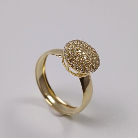 Anel Red Jr M em ouro 18k , com 61 pedras.