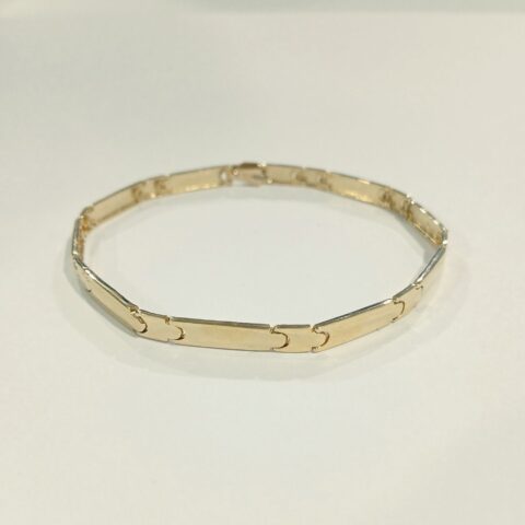 Pulseira Chapa Masculina em ouro 18k , sem pedra.