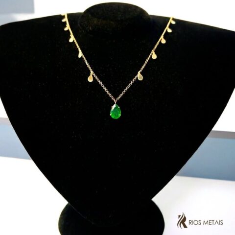 Colar Versátil  em ouro 18k , com 1 pedra.