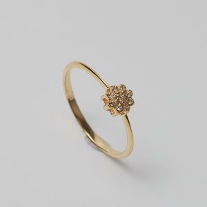 Anel red flor P em ouro 18k com 9 pedras.